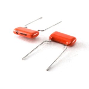 CAP. POLIESTER 68nF 400V